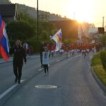 Prvomajska budnica Godbe Dobrova-Polhov Gradec in Horjulskih mažoret